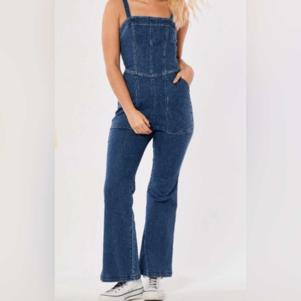 Hollister Women's Blue Denim Overalls NWT